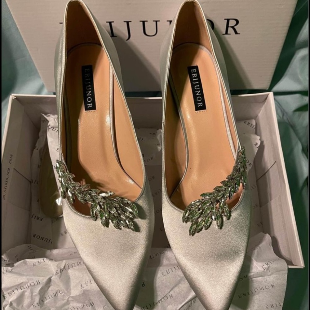 Beautiful heels size 9